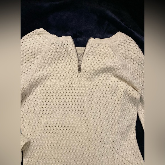 American Eagle - White Cable Knit Sweater - Size XS - Picture 5 of 9